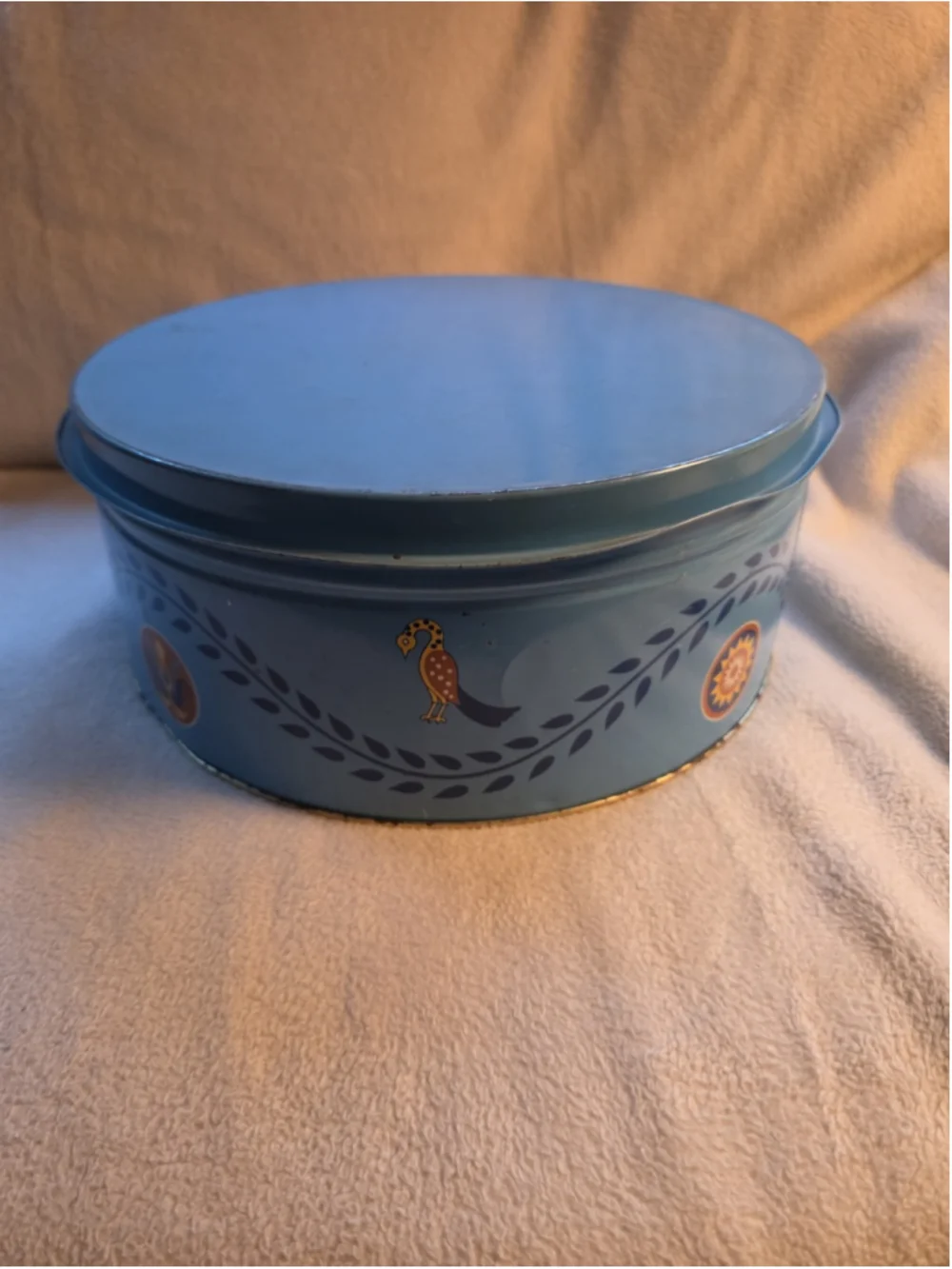 Vintage 1970s Pennsylvania Dutch Blue Metal Cookie Tin Tray Lid Folk Art Amish